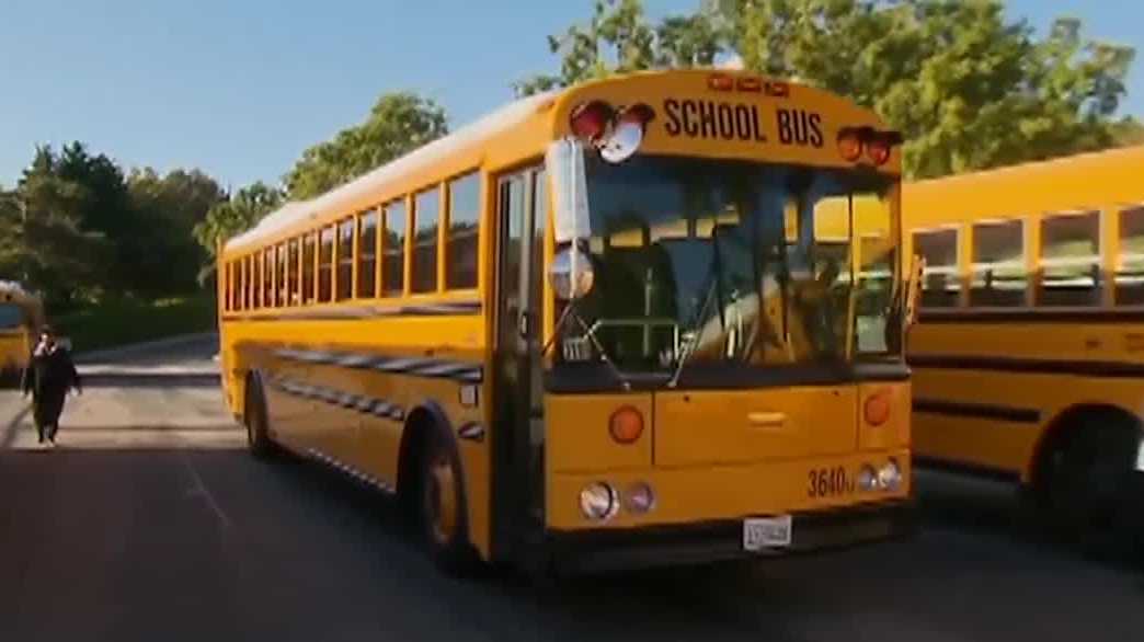 Iowa State senators reconsider school start date bill