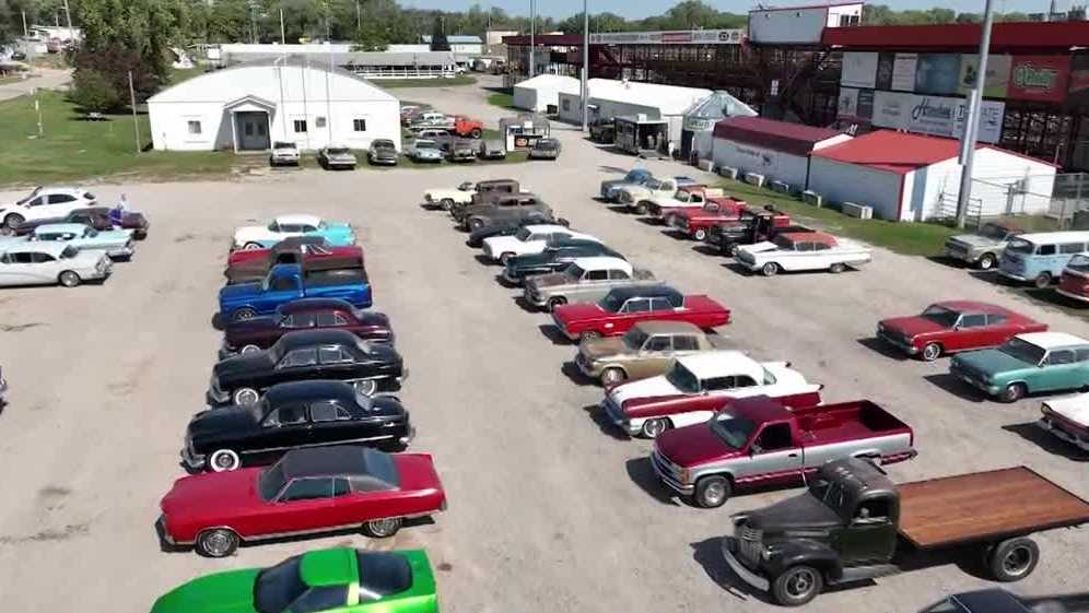 Huge classic car auction: List of vehicles for sale from Iowa man's