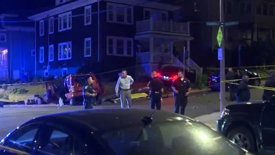 Man killed in 2-car crash in Dorchester Man killed in 2-car crash in Dorchester