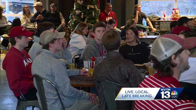 Bama fans cheer on Tide from Central Alabama - Vimarsana News