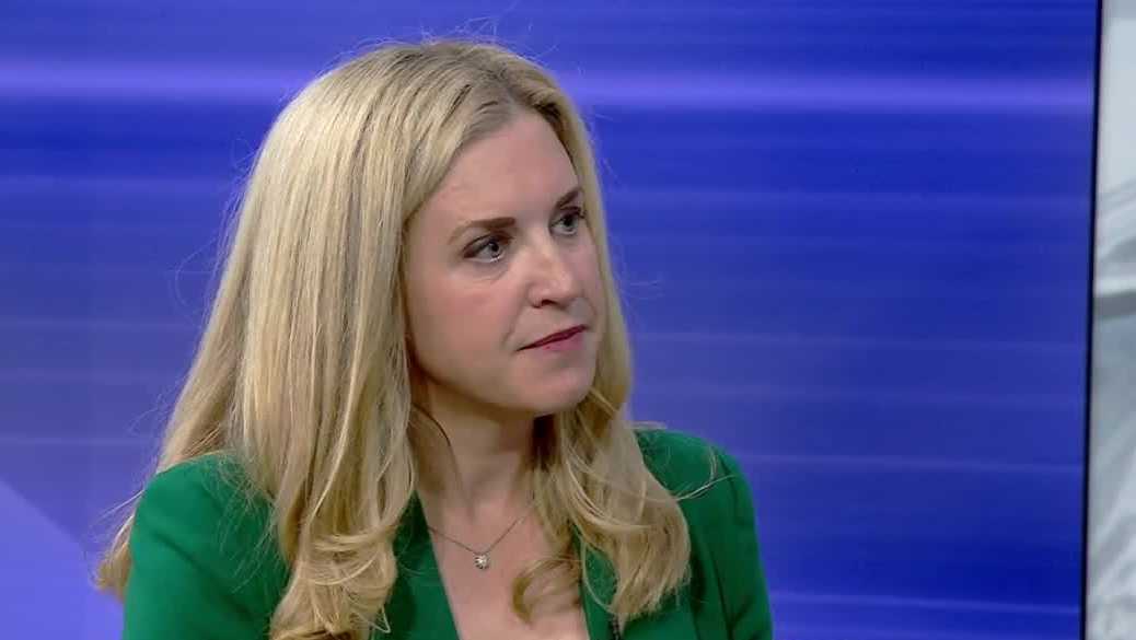 Maura Sullivan says she would vote to defund war in Iran | CloseUp