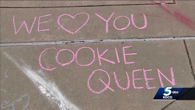 Oklahoma's 'Cookie Queen' honored during candlelight vigil - Vimarsana News
