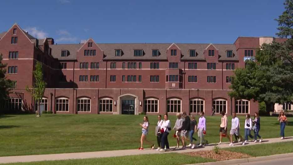 Students react to false shooter reports at Iowa State on first day of classes