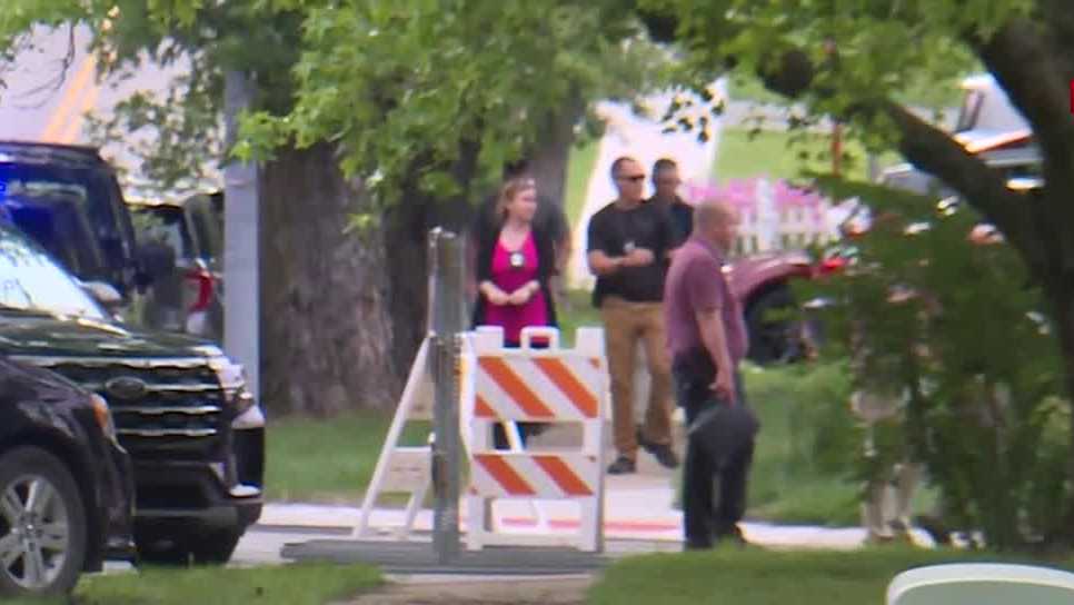Suspect arrested after shots fired at Shawnee police officer