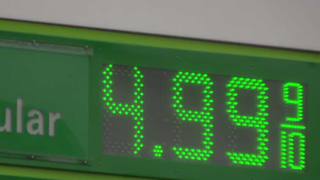 Gas prices spike in Wisconsin, reaching nearly $5 a gallon in Milwaukee