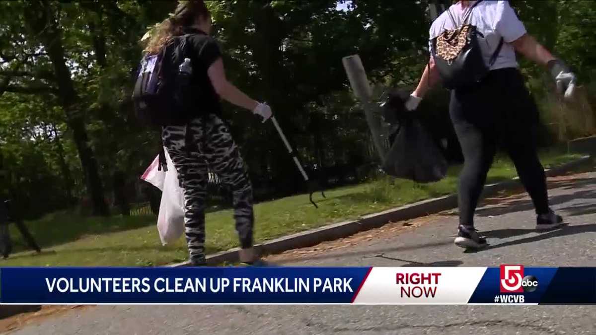Volunteers cleanup Franklin Park after rally