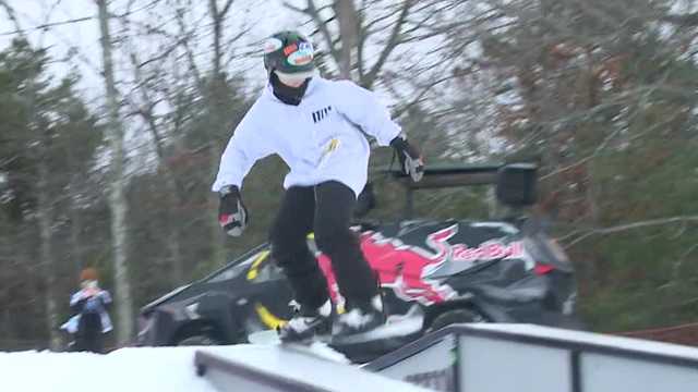 Women's snowboarding rail jam held in Manchester, NH - Vimarsana News