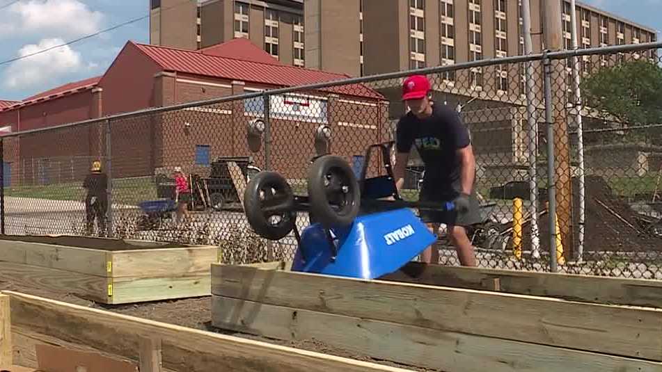 Local church volunteers give Kansas City Public Schools facilities a makeover