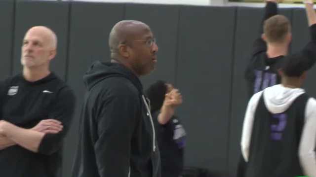 Kings fans, media react to Mike Brown's Coach of the Year win - Vimarsana News