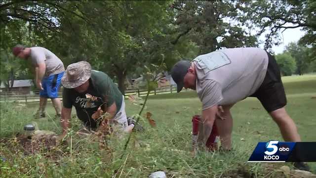 Oklahoma lawn care business employs men recovering from addiction - Vimarsana News