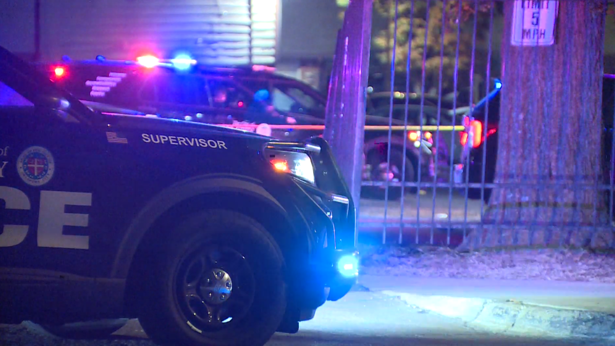 OKC police investigate deadly shooting at apartment complex