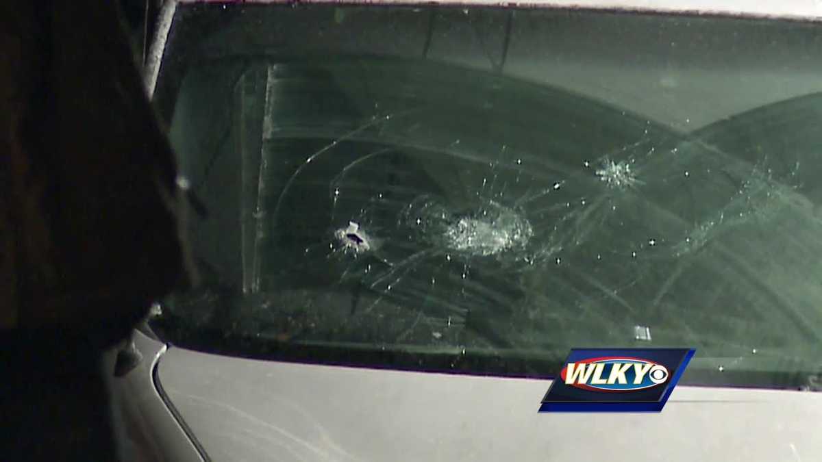 Police search for gunman after shooting at New Albany gas station