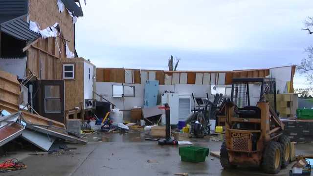 Shelby County family's 'funny farm' takes direct hit from twister - Vimarsana News