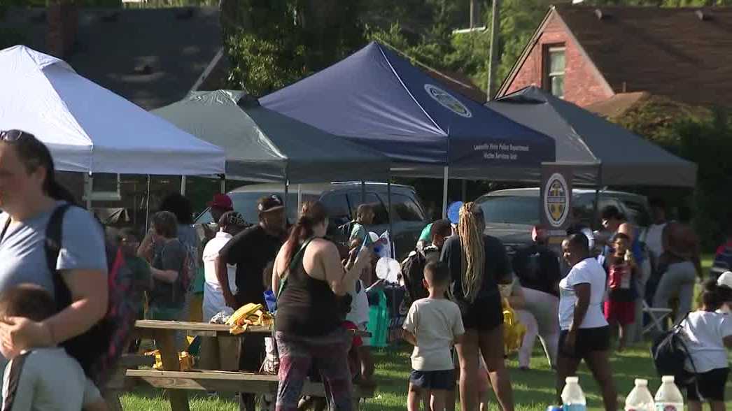 National Night Out brings Louisville families and police together