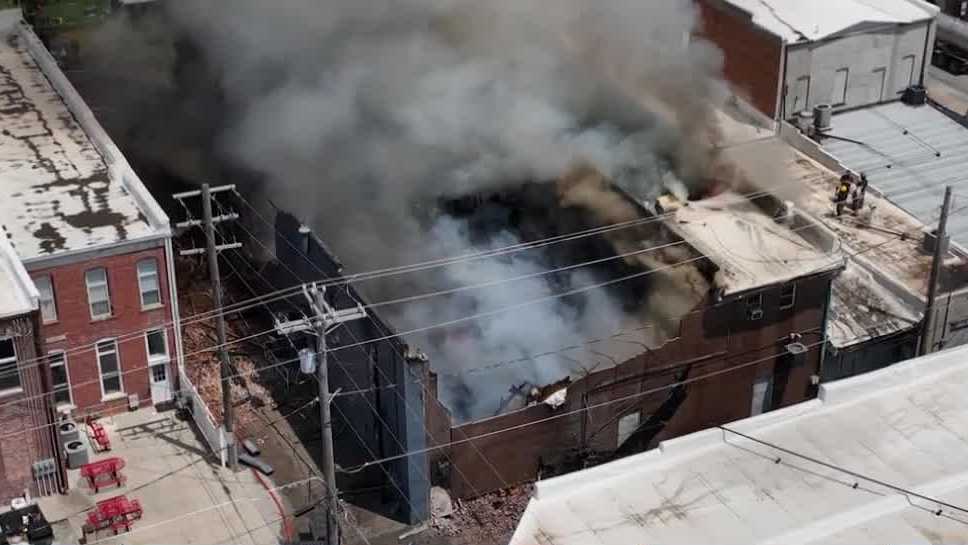 Albia fire: Multiple crews respond to scene at town square