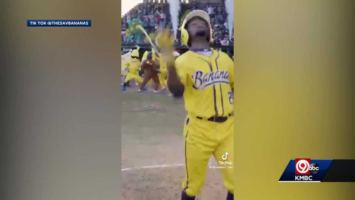 Savannah Bananas, the dancing Globetrotters of baseball, explained