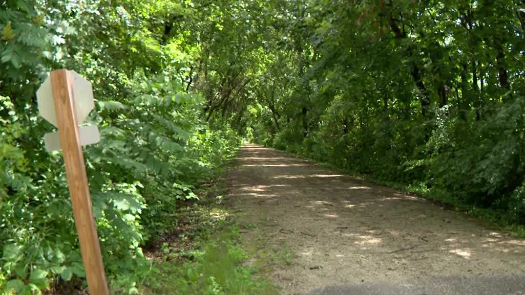 Man in custody, accused of trying to kidnap mom, baby on trail