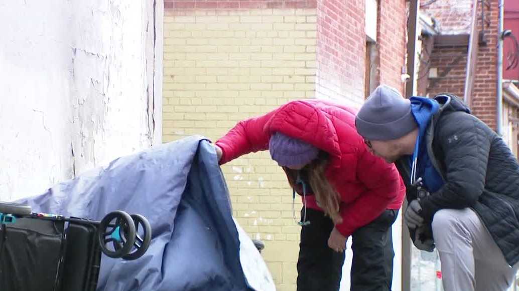 Non-profit helps neighbors experiencing homelessness in extreme cold