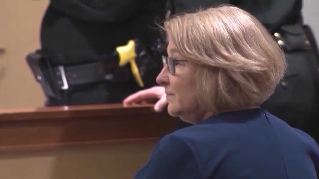 NH Supreme Court Justice asks to have law license reinstated