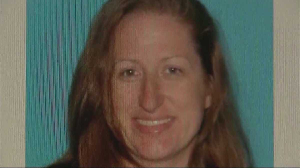Mom accused of driving drunk with kids in car, hitting pedestrian