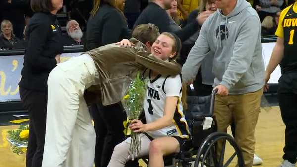 molly davis injured during sunday hawkeye game