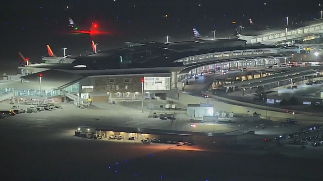 Police arrest man at Will Rogers airport for trespassing on plane - Vimarsana News