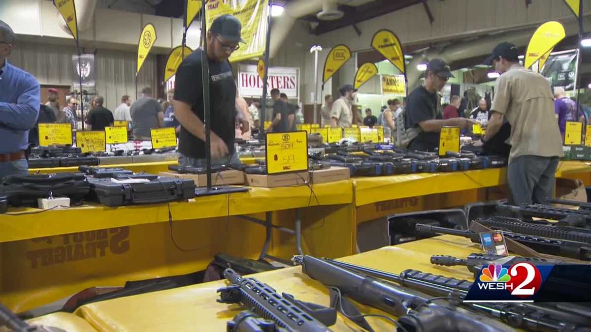Central Florida gun show goes on under new ordinance