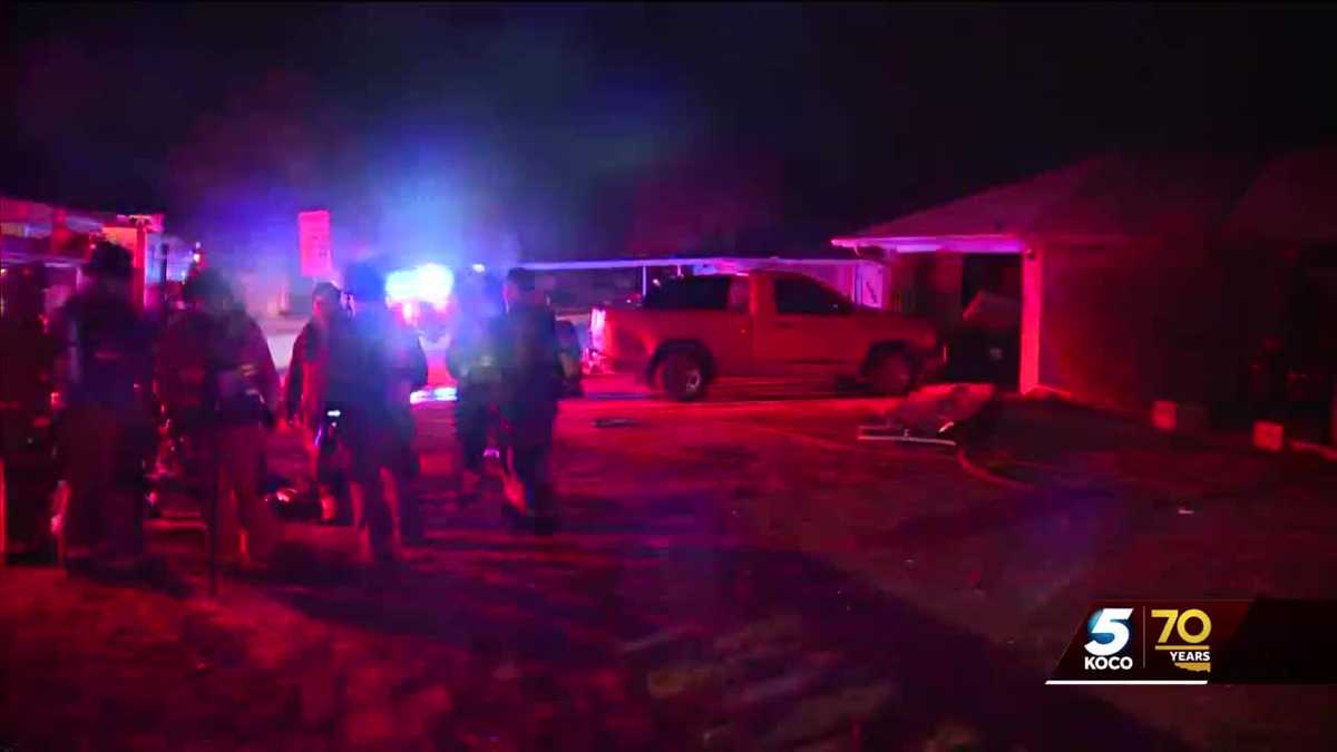 Firefighter injured, 3 people escape after fire at OKC home