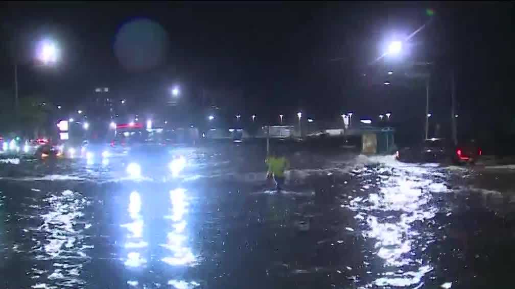 Albuquerque and Surrounding Areas Suffer Severe Flash Flooding: Evacuations, Rescues, and Damage to Infrastructure