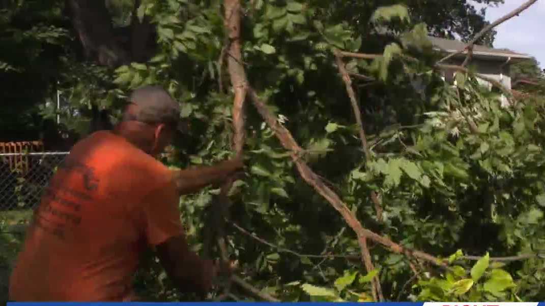 BBB warns storm victims not to rush hiring cleanup help
