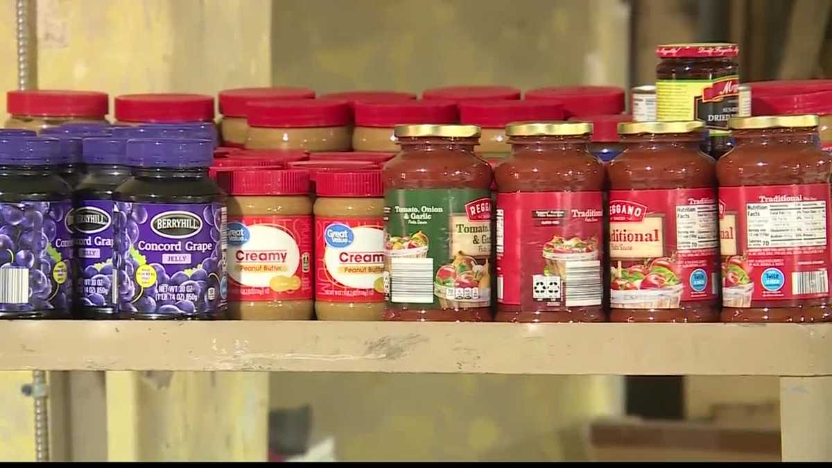 Woman starts food pantry with KCK Police Athletic League