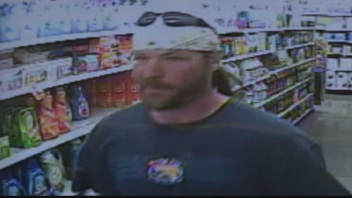 Police Man exposes self to women at North Huntingdon stores