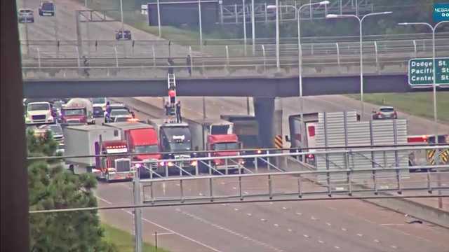 Truckers park on Omaha interstate as authorities rescue woman - Vimarsana News