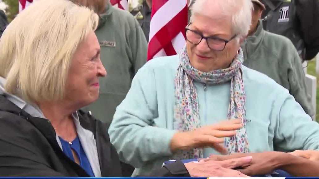Family treasure: Cousins receive flag from Iowa Civil War veteran's final salute a century after he died
