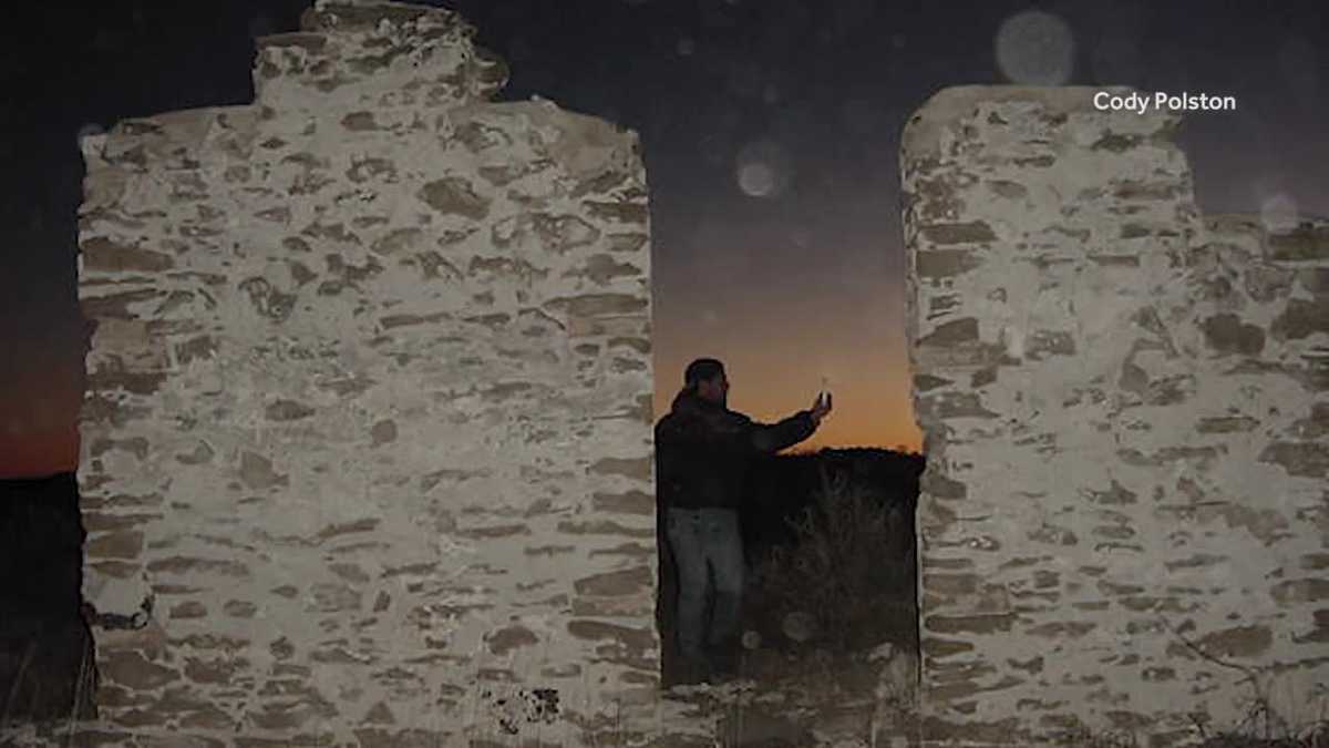 Ghost hunter investigates paranormal claims at New Mexico Civil War site
