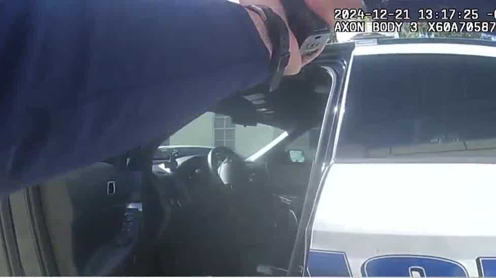 West Palm Beach man arrested after crashing into police cars, fleeing scene