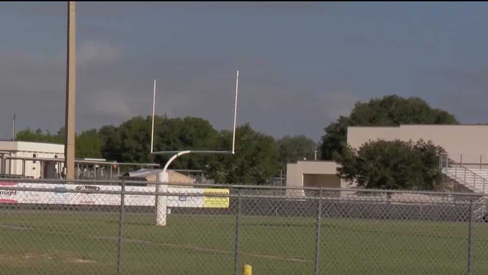 Man flashed gun at Leesburg youth football game, police say