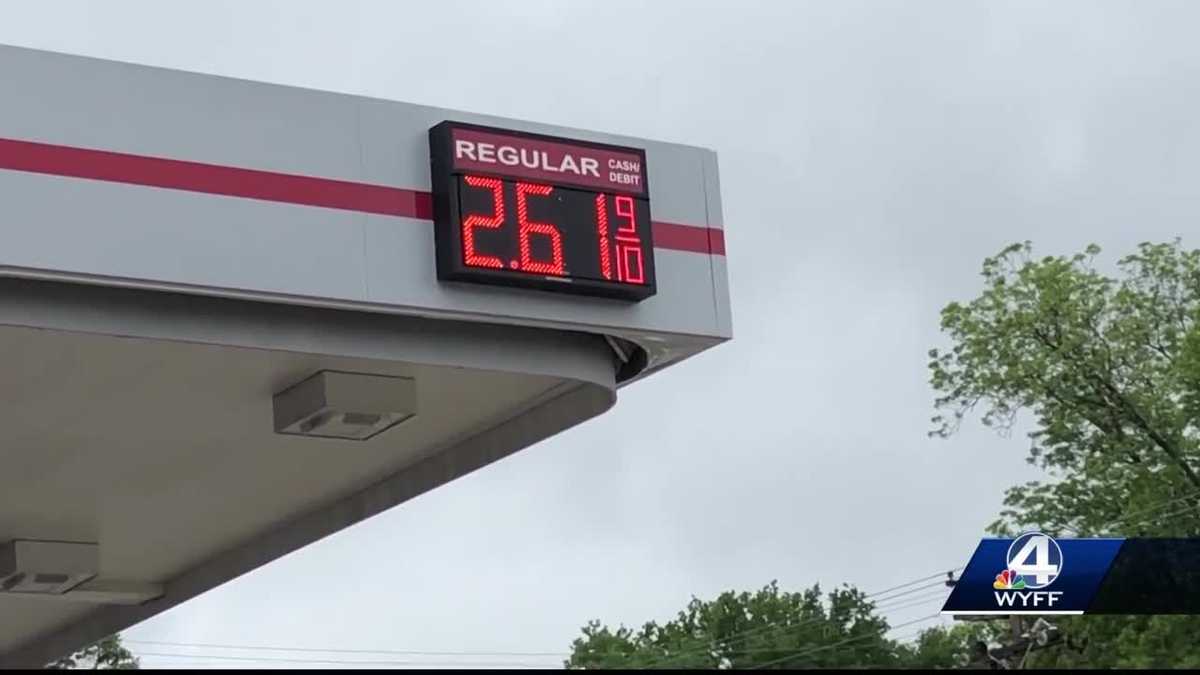 Different apps offer drivers a way to find the cheapest gas in town