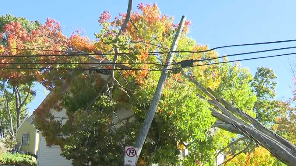 Some Mainers are still stuck without power after Saturday's high winds