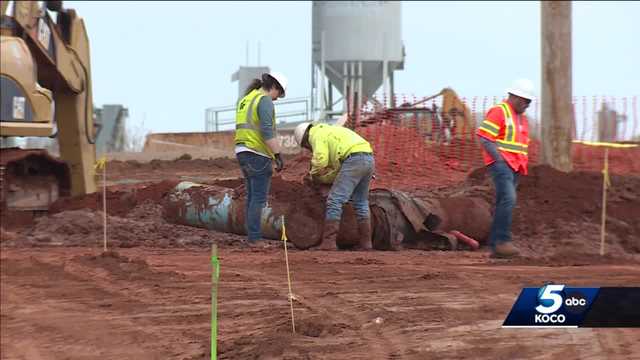 Customers without water after crews hit water main in OKC - Vimarsana News
