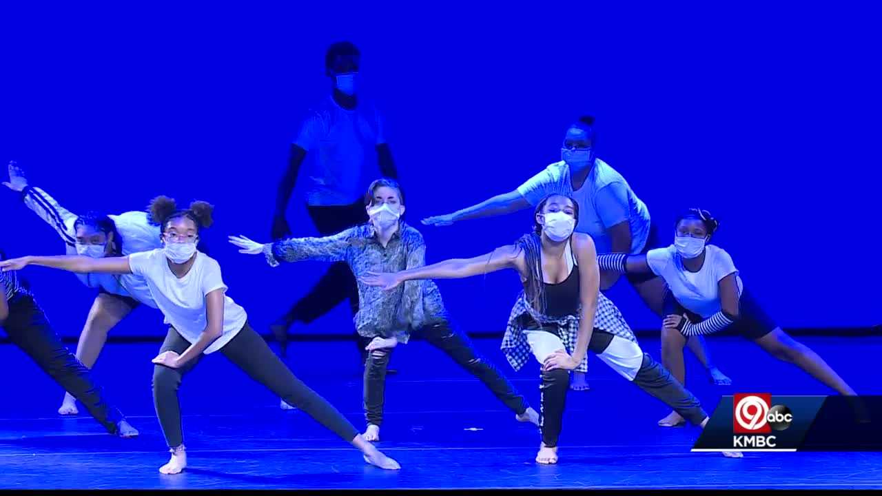 Kansas City graduates of summer school dance program show off skills - Vimarsana News