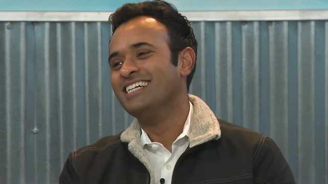 Vivek Ramaswamy shares breakfast with NH voters for 'Candidate Café' - Vimarsana News
