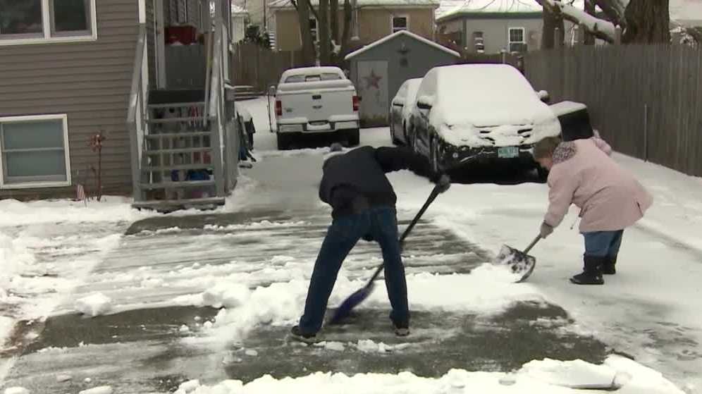 Combination of snow, sleet makes for messy roads in NH