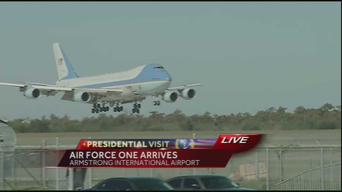 Air Force One lands in New Orleans