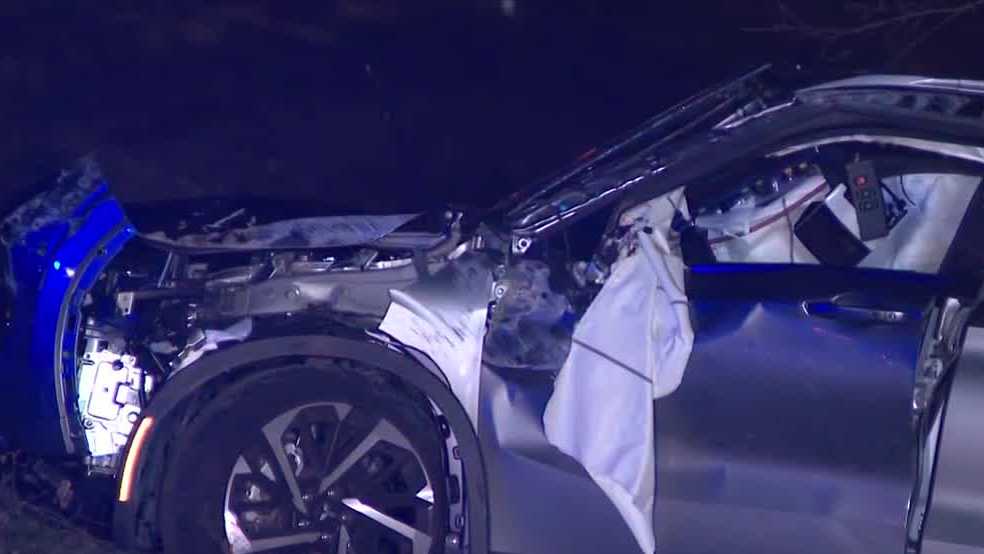 5 taken to hospital after singlecar crash on I93 near Meredith, New