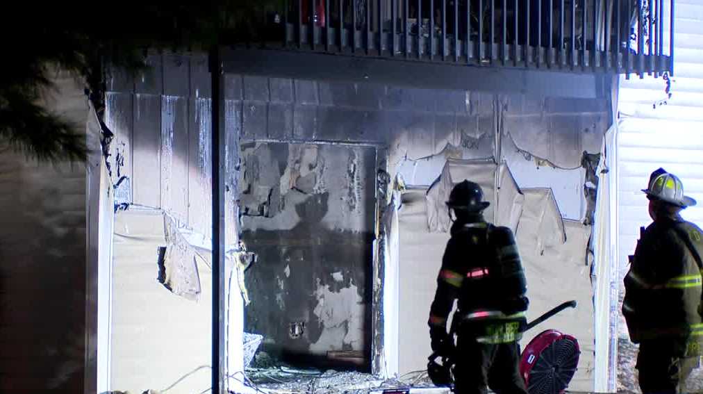 One person rescued from Delafield apartment fire