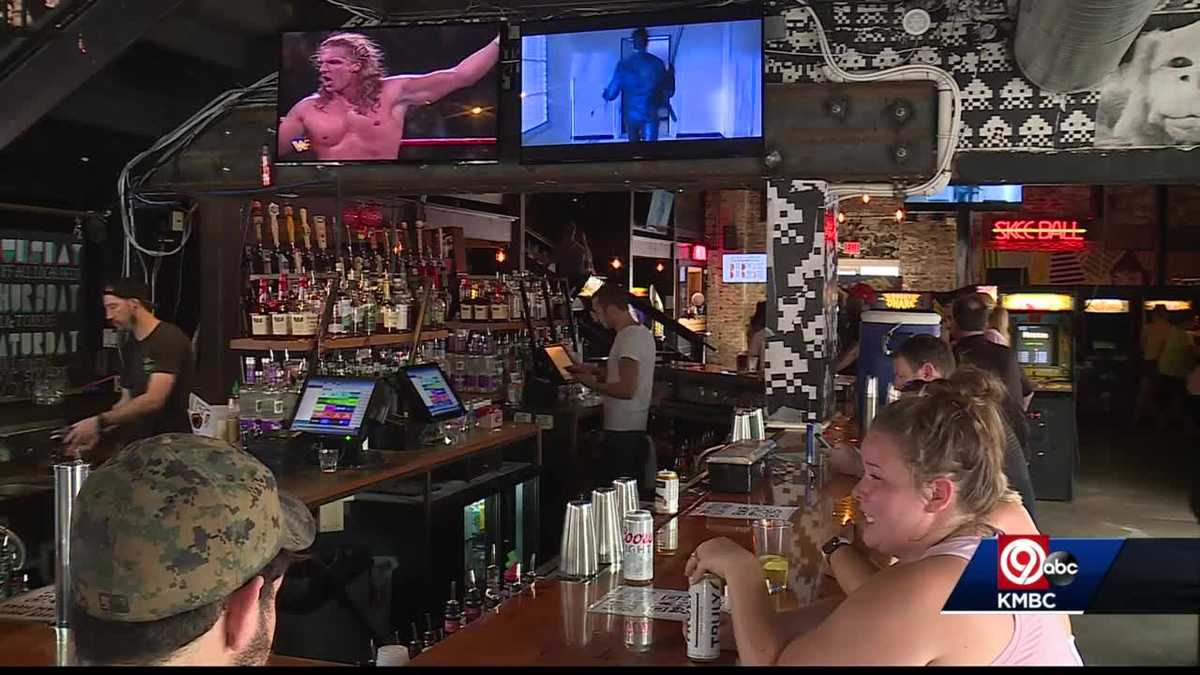 Kansas City bar prepares for mask mandate