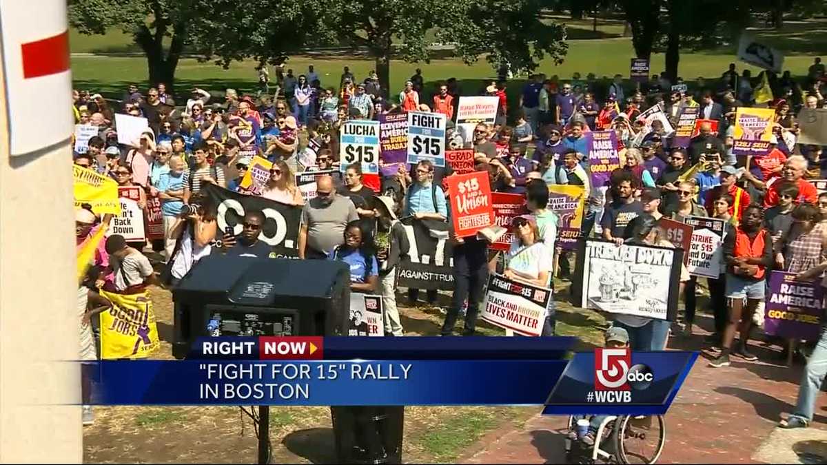 Fast food workers rally on Common for $15/hr