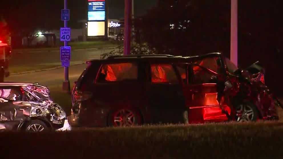 Two people dead, multiple injured in fatal three-car Bellevue crash - KETV