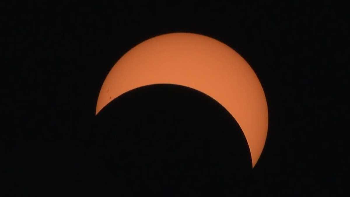 Watch timelapse of solar eclipse in Manchester